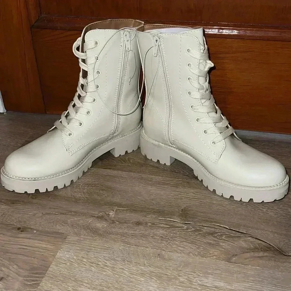 Target Platform Boots NEW - Picture 5 of 5